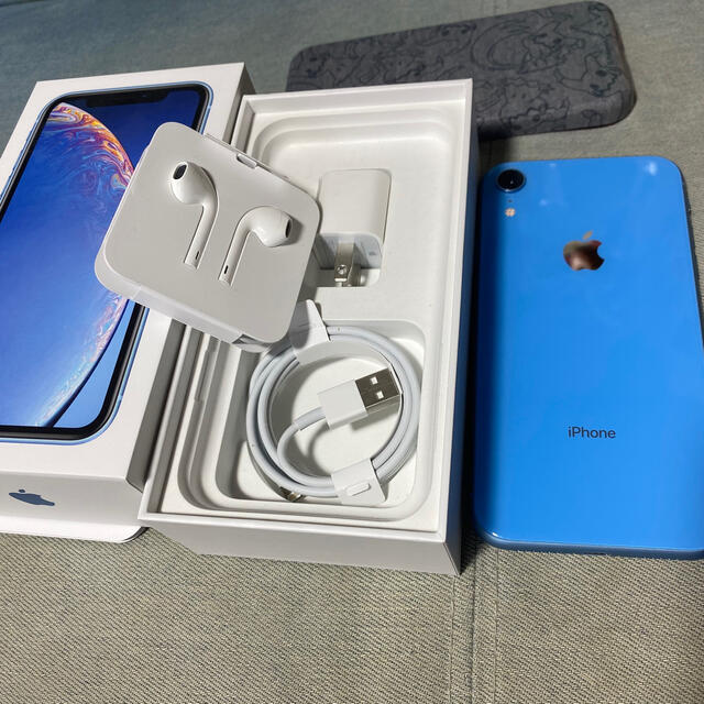 iPhone XR 128GB SIMフリー　美品【値下げします】