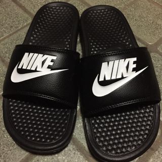 ナイキ(NIKE)のNIKE ベナッシ(サンダル)