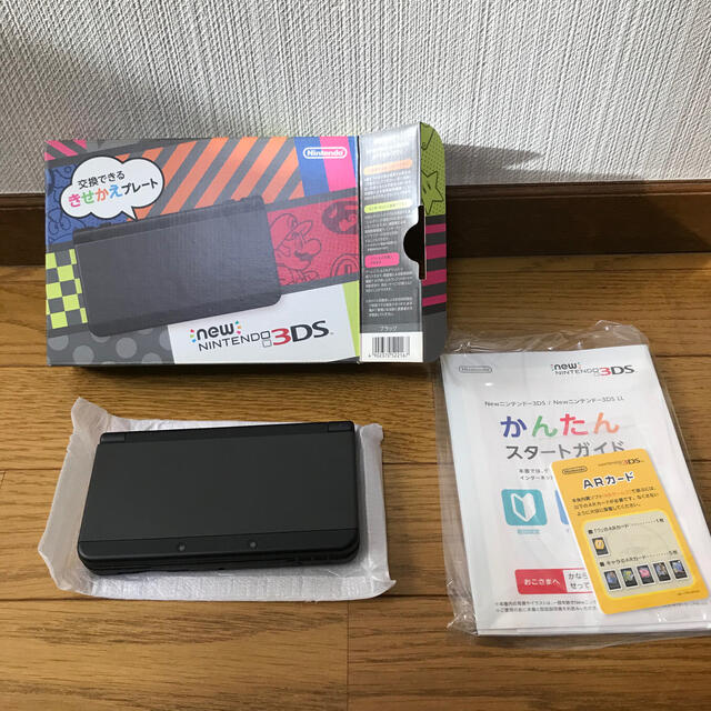 ニンテンドー3DS(ニンテンドー3DS)のNintendo 3DS NEW ニンテンドー 本体 ブラック エンタメ/ホビーのゲームソフト/ゲーム機本体(携帯用ゲーム機本体)の商品写真