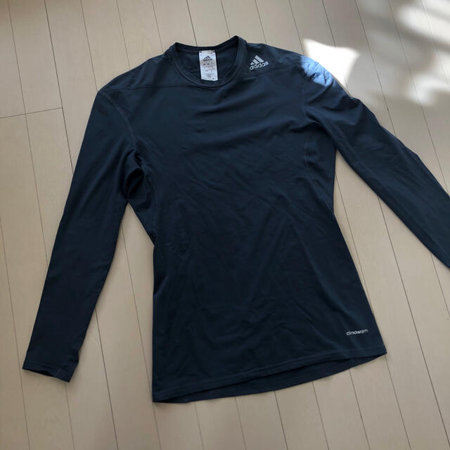 adidas(アディダス)のアディダス　アンダーシャツ メンズのトップス(Tシャツ/カットソー(七分/長袖))の商品写真