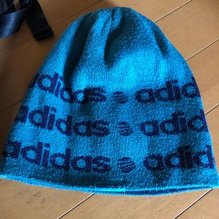 アディダス(adidas)のニット帽(ニット帽/ビーニー)