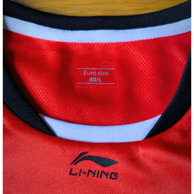 リーニンlining のゲームウェア「赤」 スポーツ/アウトドアのスポーツ/アウトドア その他(バドミントン)の商品写真
