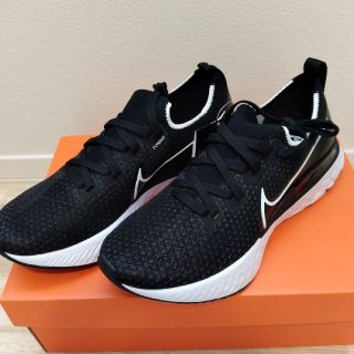 ナイキ(NIKE)の【新品・未使用】NIKE ランニング リアクト インフィニティラン ナイキ　(シューズ)