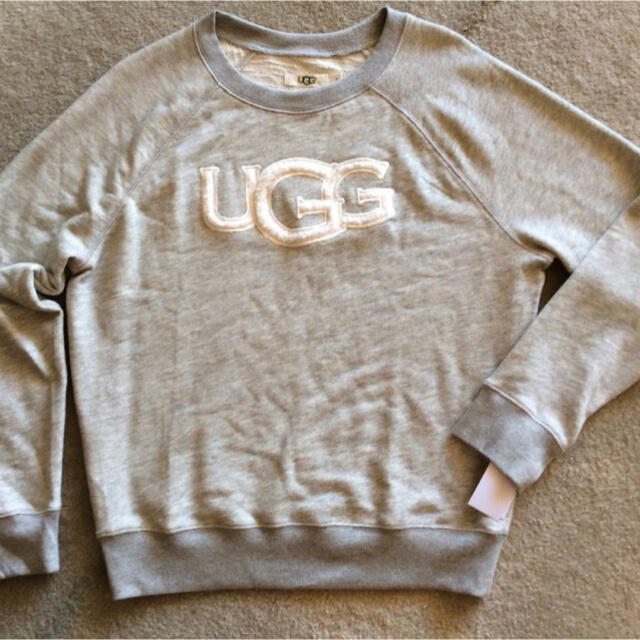 トレーナー　UGG