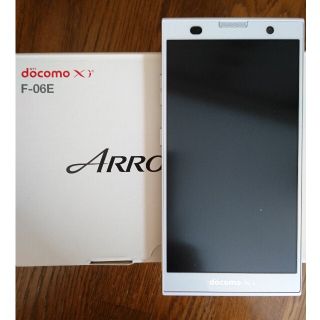 フジツウ(富士通)のdocomo F-06E(スマートフォン本体)