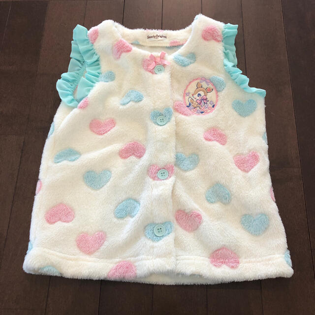 サンリオ(サンリオ)の美品　サンリオ　ベスト  キッズ/ベビー/マタニティのキッズ服女の子用(90cm~)(パジャマ)の商品写真