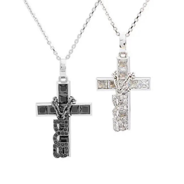 DUB Collection(ダブコレクション)のDUB ネックレス クロス 十字架 シルバー メンズのアクセサリー(ネックレス)の商品写真