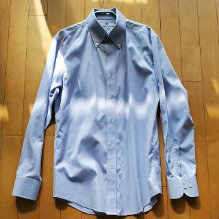 ユニクロ(UNIQLO)のユニクロ　スーパーノンアイロンシャツ　青　サイズM(シャツ)