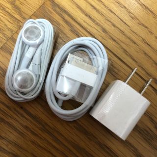 iPhone 充電器 イヤホン 純正(バッテリー/充電器)