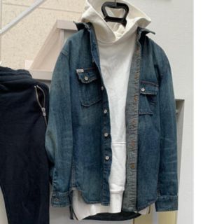 フィアオブゴッド(FEAR OF GOD)のFOG フィアオブゴッド エッセンシャルズ　インディゴ  デニムシャツ(その他)