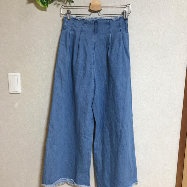 LOWRYS FARM(ローリーズファーム)のローリーズファーム　デニム　ワイドパンツ レディースのパンツ(デニム/ジーンズ)の商品写真