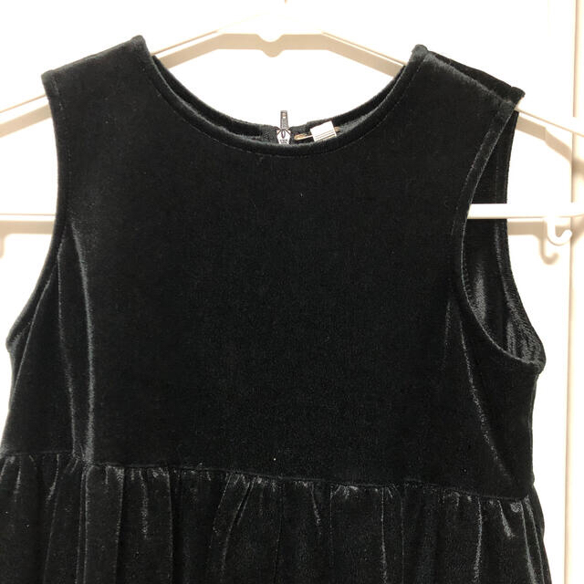 黒ベロアワンピース＊100＊ キッズ/ベビー/マタニティのキッズ服女の子用(90cm~)(ワンピース)の商品写真