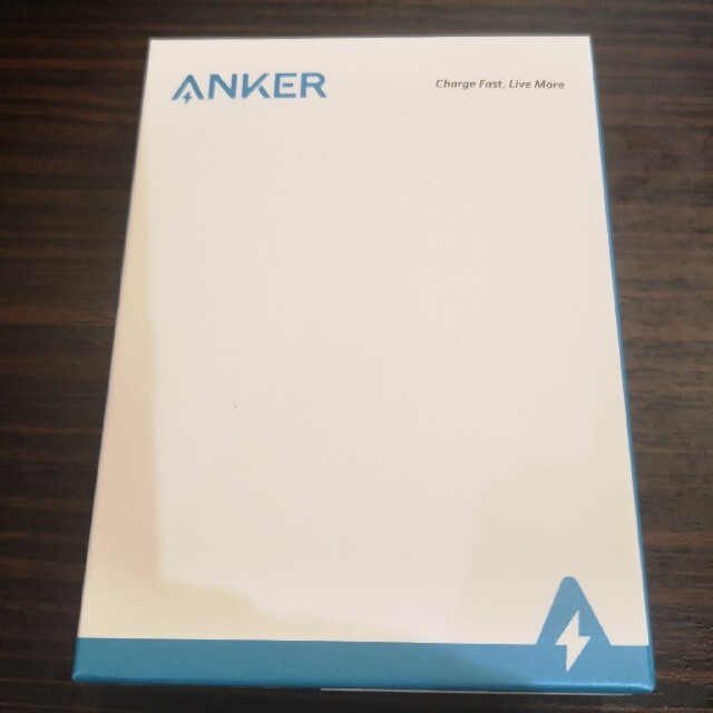 新品未使用 ANKER モバイルバッテリー Astro E1 A1211 黒色 スマホ/家電/カメラのスマートフォン/携帯電話(バッテリー/充電器)の商品写真