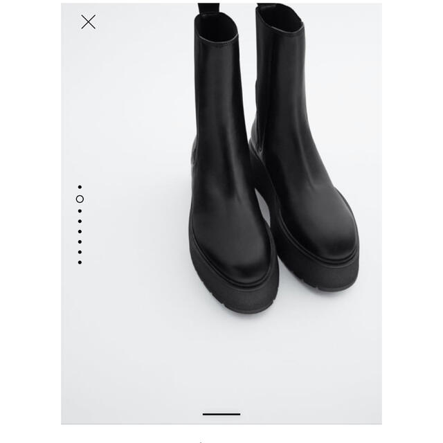 ZARA(ザラ)のZara フラットリアルレザープラットフォームアンクルブーツ　38 レディースの靴/シューズ(ブーツ)の商品写真