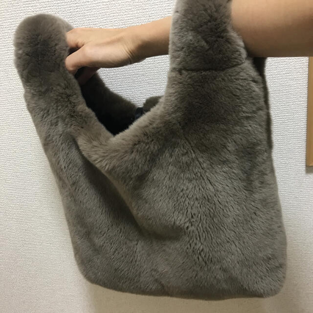 ラビットファーバック♡ レディースのバッグ(ハンドバッグ)の商品写真