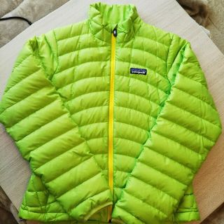 パタゴニア(patagonia) グリーン ダウンジャケット(レディース)の通販 ...