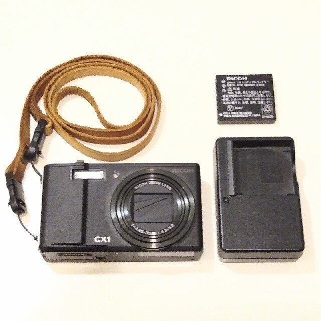 RICOH(リコー)のRICOH CX1 コンデジ デジカメ おまけ本皮ネックストラップ リコーカメラ スマホ/家電/カメラのカメラ(コンパクトデジタルカメラ)の商品写真