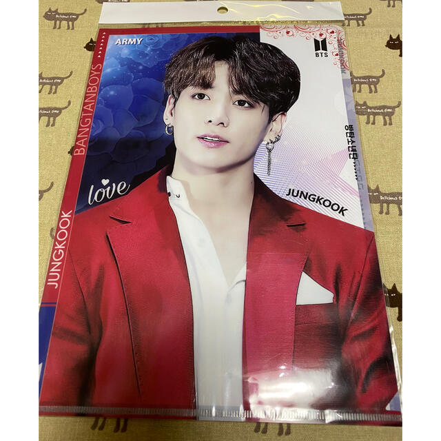 防弾少年団(BTS)(ボウダンショウネンダン)のBTS JUNGKOOK クリアファイル 新品未開封 エンタメ/ホビーのタレントグッズ(アイドルグッズ)の商品写真