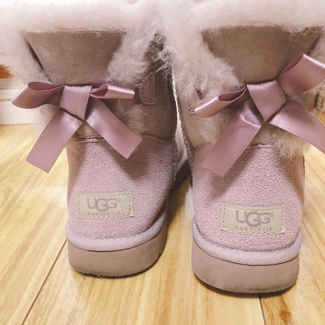 UGG(アグ)のUGG  ムートンブーツレディース Mini Bailey Bow  レディースの靴/シューズ(ブーツ)の商品写真