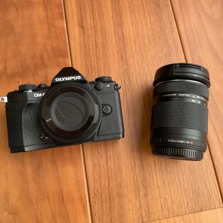 OLYMPUS   オリンパス OM−D E−M5 Mark II BLACK ズームレンズ2本の