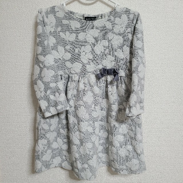 BeBe(ベベ)のmasamin様専用★①BeBe 100 長袖 ワンピース キッズ/ベビー/マタニティのキッズ服女の子用(90cm~)(ワンピース)の商品写真