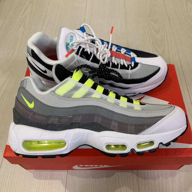 NIKE(ナイキ)のNIKE AIR MAX95 GREEDY 25cm レディースの靴/シューズ(スニーカー)の商品写真