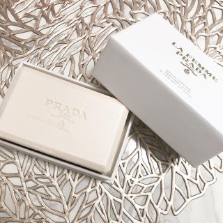 プラダ(PRADA)のPrada レア！ 固形ソープ　新品未使用品　専用ページ(ボディソープ/石鹸)