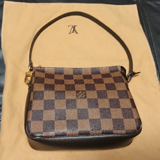 LOUIS VUITTON(ルイヴィトン)の【美品】ルイヴィトンダミエエベヌトゥルースメイクアップアクセサリーポーチバック レディースのバッグ(ショルダーバッグ)の商品写真