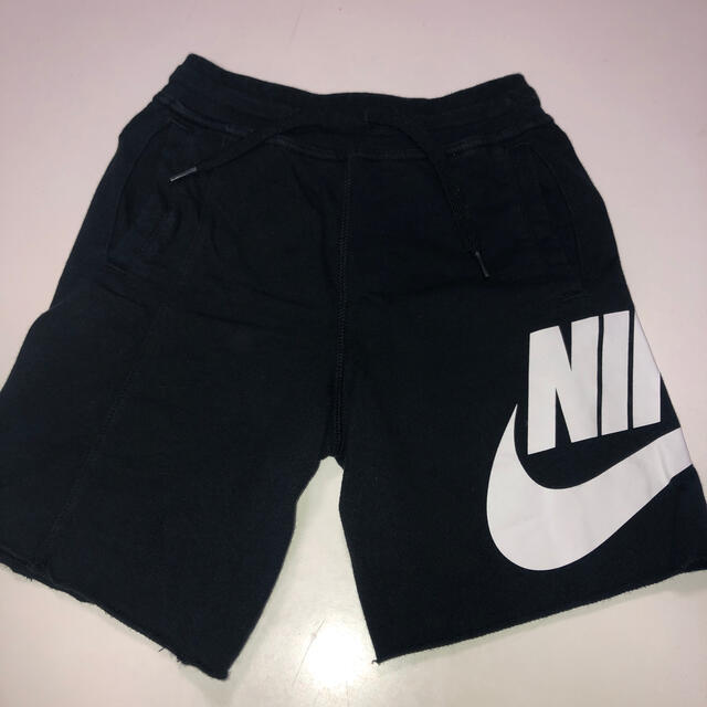 NIKE(ナイキ)のNIKE ハーフパンツ キッズ/ベビー/マタニティのキッズ服男の子用(90cm~)(パンツ/スパッツ)の商品写真