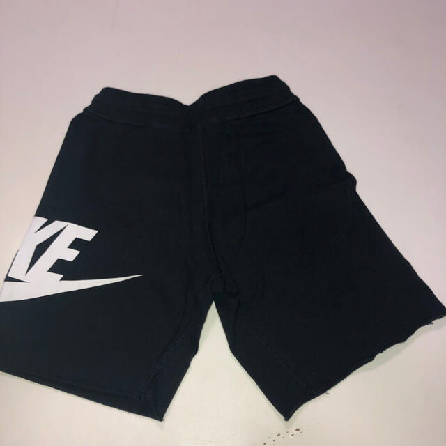 NIKE(ナイキ)のNIKE ハーフパンツ キッズ/ベビー/マタニティのキッズ服男の子用(90cm~)(パンツ/スパッツ)の商品写真