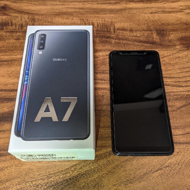 【美品】Galaxy A7（simフリー）