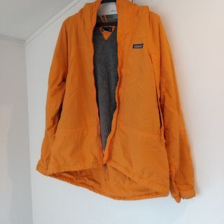 patagonia(ナイロンジャケット ・ オレンジ/橙色系)のフリマ patagonia(ナイロンジャケット ・ オレンジ/橙色系)のフリマ
