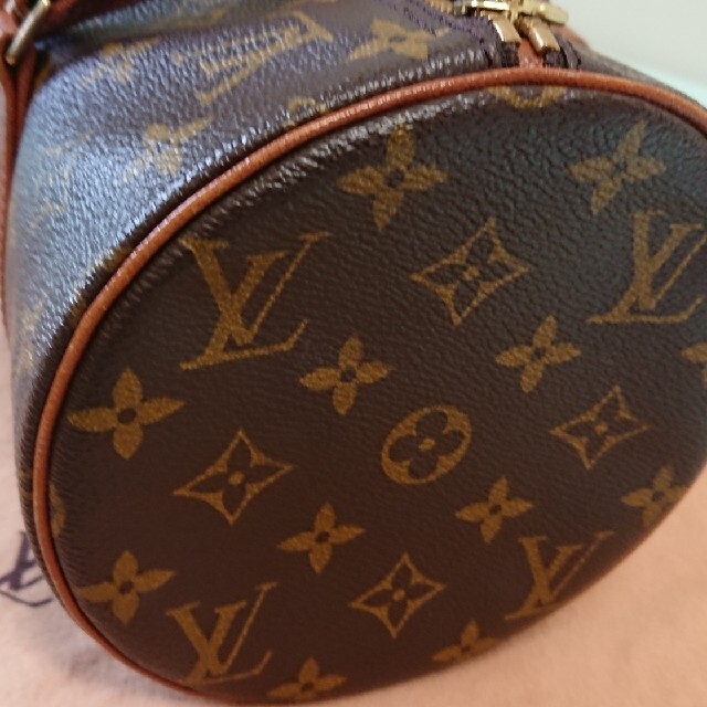 LOUIS VUITTON(ルイヴィトン)のルイヴィトンモノグラムパピヨン レディースのバッグ(ハンドバッグ)の商品写真