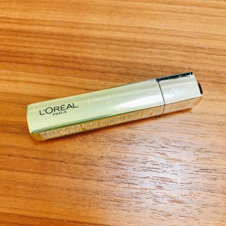 ロレアルパリ(L'Oreal Paris)の（新品未開封）ロレアル パリ ユイルカレス 801 イエロー(リップグロス)