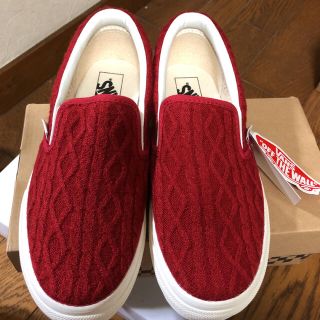 ヴァンズ(VANS)の新品　VANS スリッポン  赤　24ｾﾝﾁ(スリッポン/モカシン)