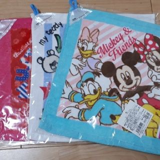 ディズニー(Disney)のミヨ様専用【新品未開封】ディズニーループ付きハンドタオル7枚セット(その他)