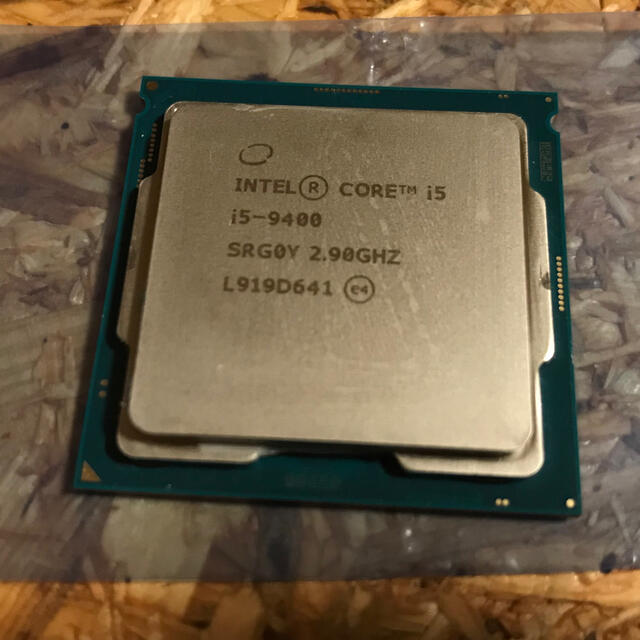 Intel Core i5 9400 CPUのみ