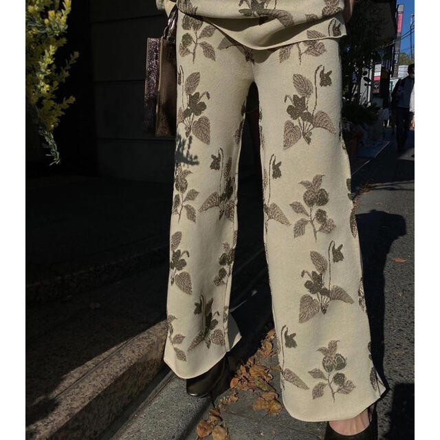 Ameri VINTAGE(アメリヴィンテージ)の新品★Ameri Vintage ROTY EASY KNIT PANTS レディースのパンツ(カジュアルパンツ)の商品写真