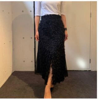 ドゥロワー(Drawer)のSHE Tokyo シートウキョウ  Vivienne feather スカート(ロングスカート)