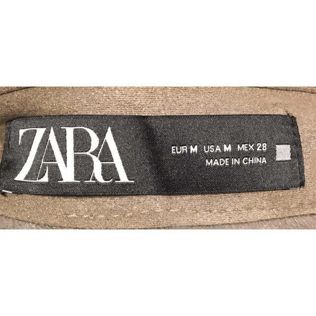 ZARA(ザラ)のZARA リバーシブル　フェイクムートン　フード付きコート レディースのジャケット/アウター(ムートンコート)の商品写真