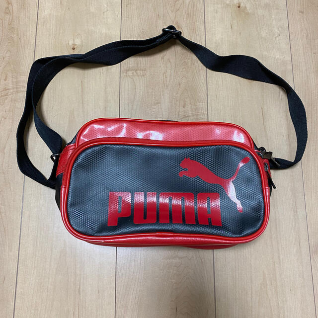 PUMA(プーマ)の値下げ)プーマ　ミニショルダーバッグ メンズのバッグ(ショルダーバッグ)の商品写真