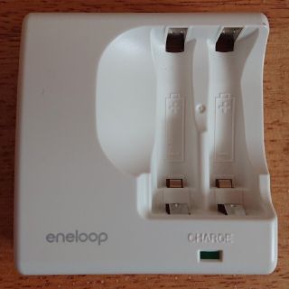 サンヨー(SANYO)の【quickさま専用】eneloop(エネループ) 充電器(バッテリー/充電器)