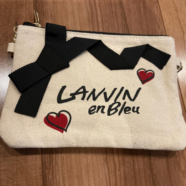 LANVIN en Bleu(ランバンオンブルー)の新品ランバンオンブルー　ポーチ レディースのファッション小物(ポーチ)の商品写真