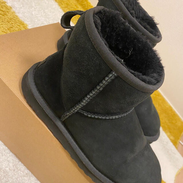 UGG ムートンブーツ　ミニ