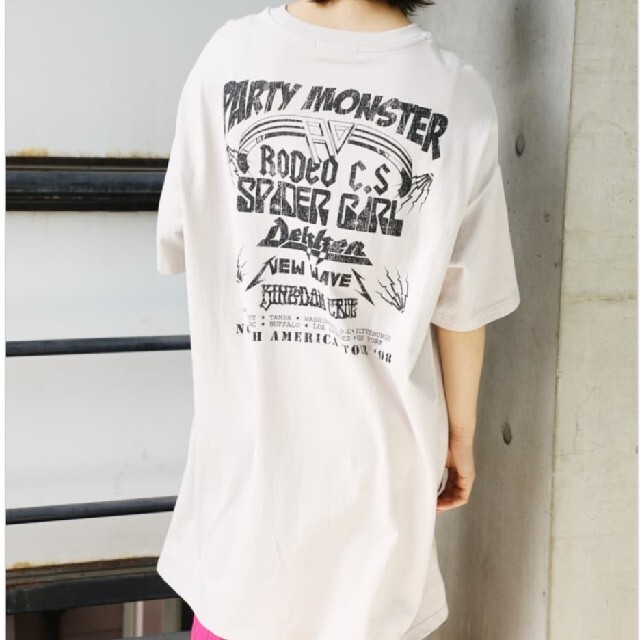 RODEO CROWNS(ロデオクラウンズ)のロデオクラウンズ　オムニバスTシャツワンピース レディースのトップス(Tシャツ(半袖/袖なし))の商品写真