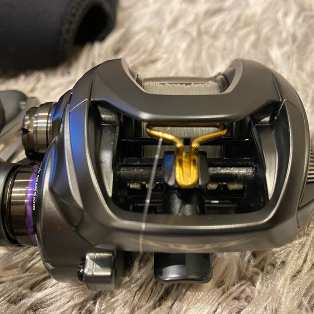 【超美品】ダイワ　DAIWA スティーズ　SV TW 1012SV-XH