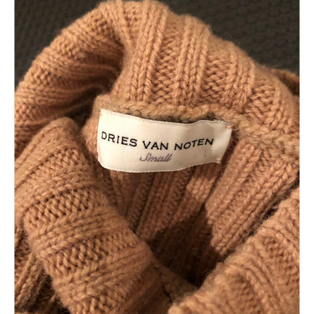 DRIES VAN NOTEN(ドリスヴァンノッテン)のドリスヴァンノッテン　ニット レディースのトップス(ニット/セーター)の商品写真