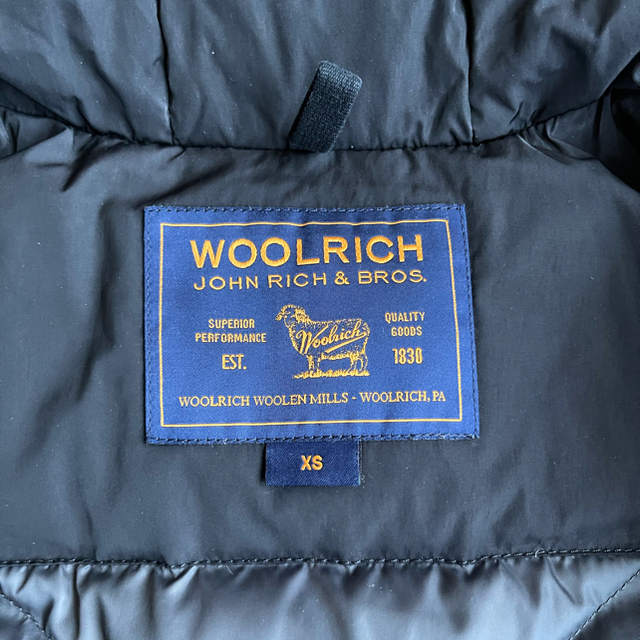 WOOLRICH(ウールリッチ)のHM様専用　Woolrich Luxury Arctic Parka XSサイズ レディースのジャケット/アウター(ダウンコート)の商品写真