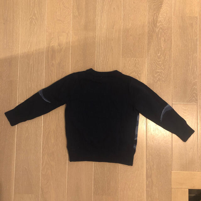 GAP(ギャップ)のGAP 恐竜柄ニット キッズ/ベビー/マタニティのキッズ服男の子用(90cm~)(ニット)の商品写真