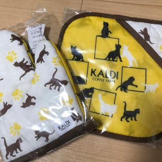 カルディ(KALDI)のカルディ 猫の日バッグ ミトン&鍋敷き(キッチン小物)